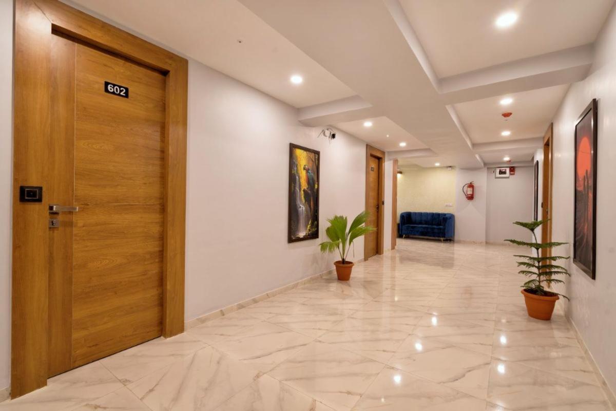 Hotel Royal 24 Ahmedabad Exterior photo