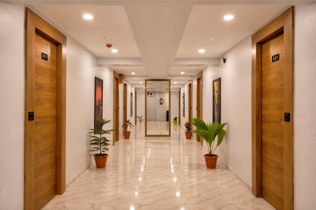 Hotel Royal 24 Ahmedabad Exterior photo